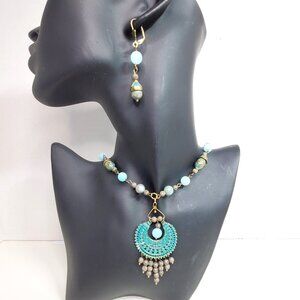 Maifanite and Quartz Crescent Necklace Set